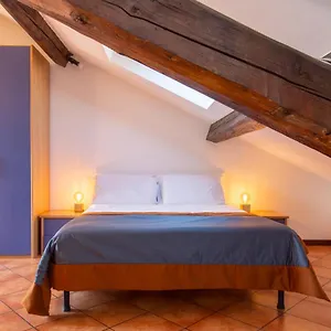 Mondadori Apartamento Milán